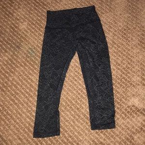 Lulu lemon cropped pants
